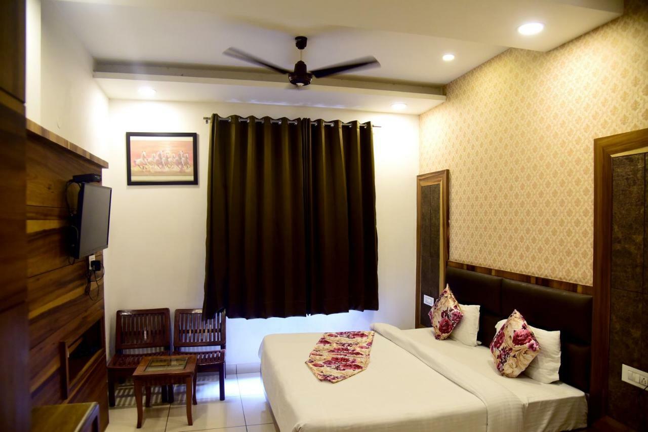 Hotel D S Inn Amritsar Exterior foto