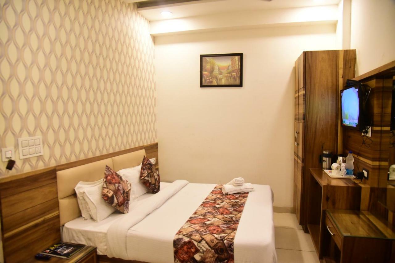 Hotel D S Inn Amritsar Exterior foto
